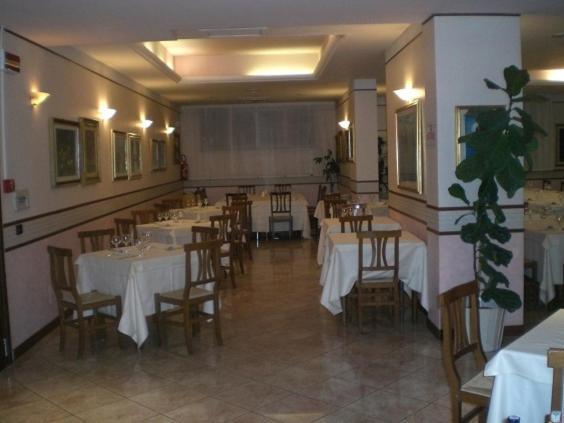 Hotel Europa Норча Екстериор снимка