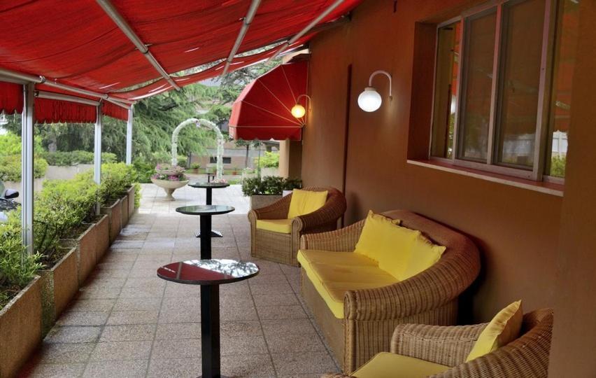 Hotel Europa Норча Екстериор снимка